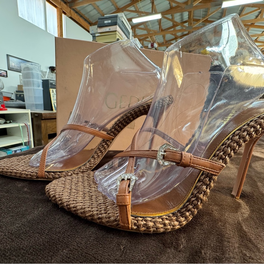 GedebeTan Women's Ragia & Leather Heels size 41/10 NWT - Picture 6 of 15